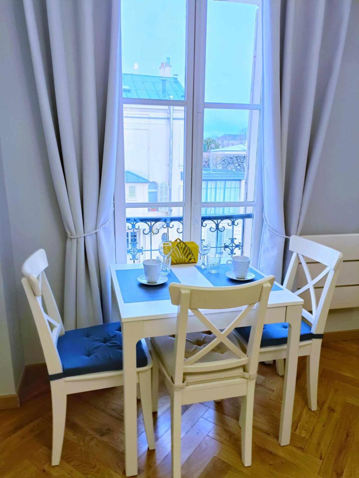 Appartamento Au Petit Trianon Bleu Versailles Esterno foto